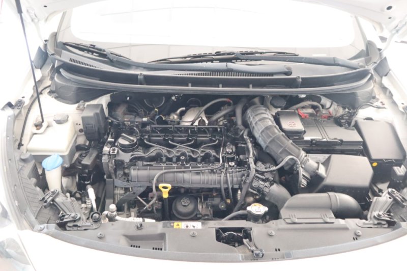 HYUNDAI I30 1400 CRDI TURBO DIESEL DE 90 CV