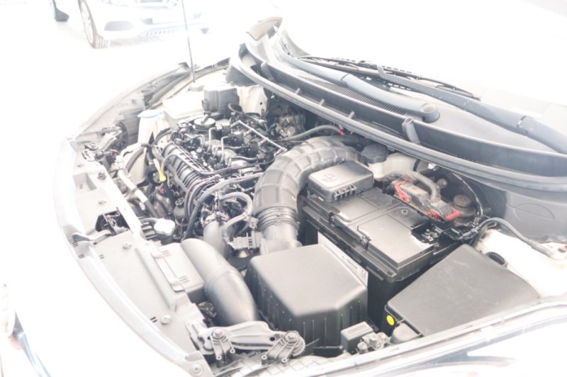 HYUNDAI I30 1400 CRDI TURBO DIESEL DE 90 CV