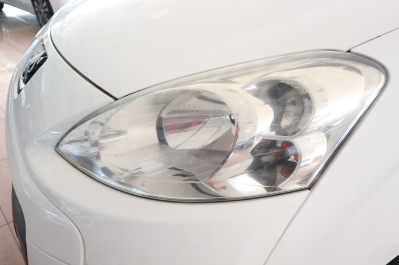 PEUGEOT PARTNER 1600 HDI DE 90 CV CON 5 PLAZAS