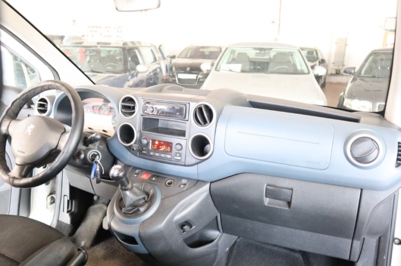 PEUGEOT PARTNER 1600 HDI DE 90 CV CON 5 PLAZAS