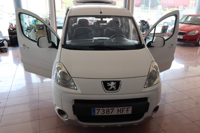 PEUGEOT PARTNER 1600 HDI DE 90 CV CON 5 PLAZAS