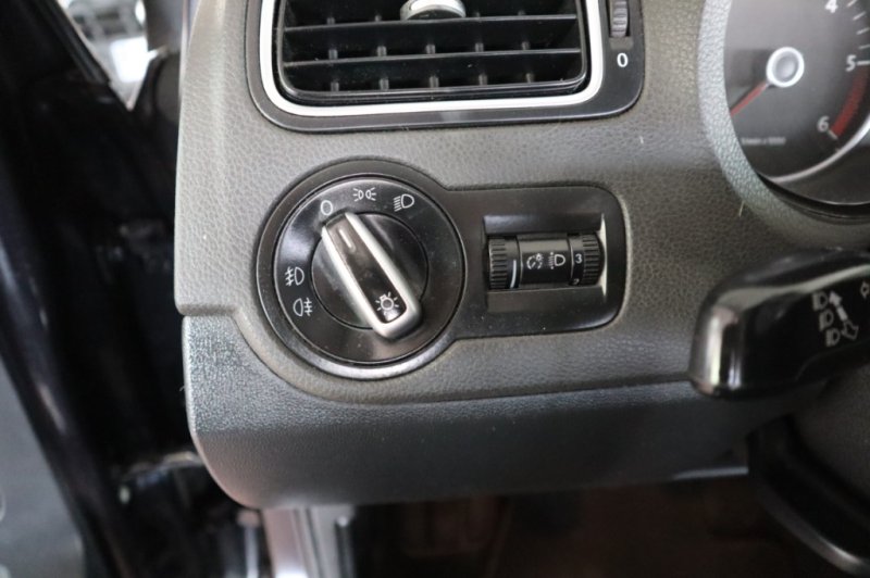 VOLKSWAGEN POLO SPORT 1600 TDI DE 90 CV