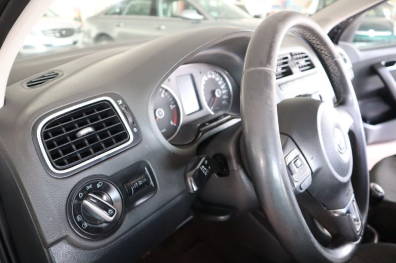 VOLKSWAGEN POLO SPORT 1600 TDI DE 90 CV