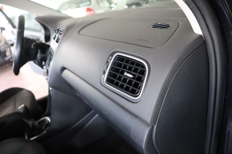 VOLKSWAGEN POLO SPORT 1600 TDI DE 90 CV