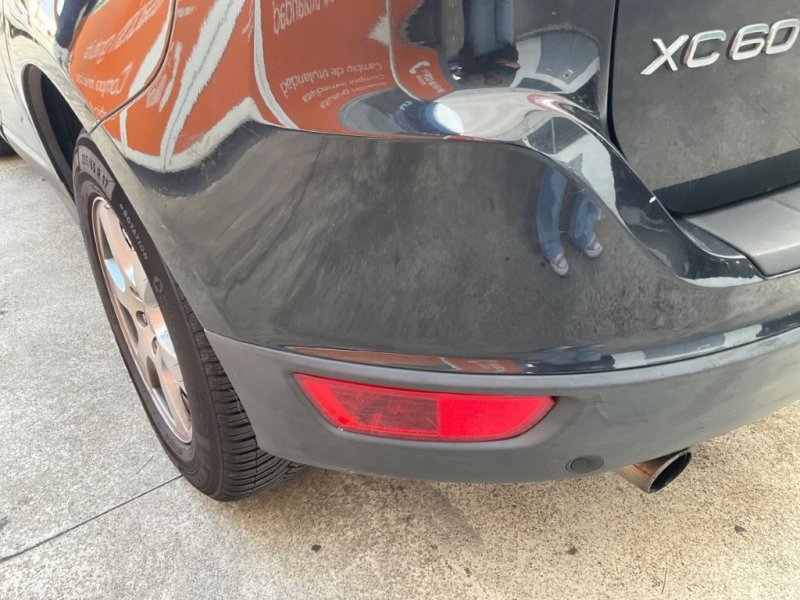 VOLVO XC-60 2.4 TURBO DIESEL D5 MOMENTUM AUT