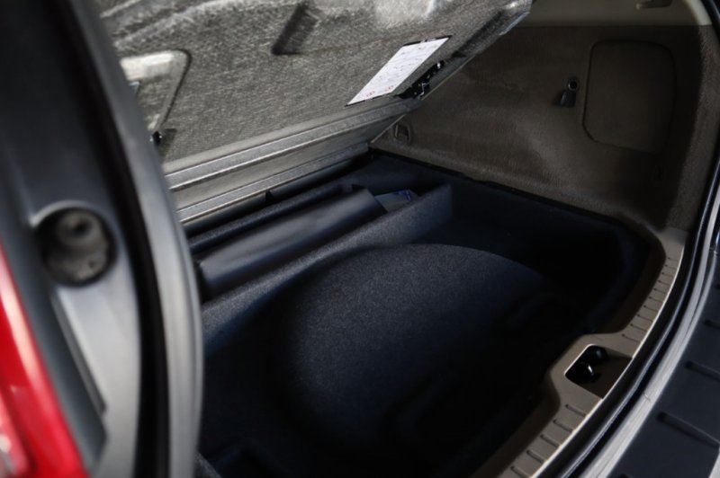 VOLVO XC-60 2.4 TURBO DIESEL D5 MOMENTUM AUT