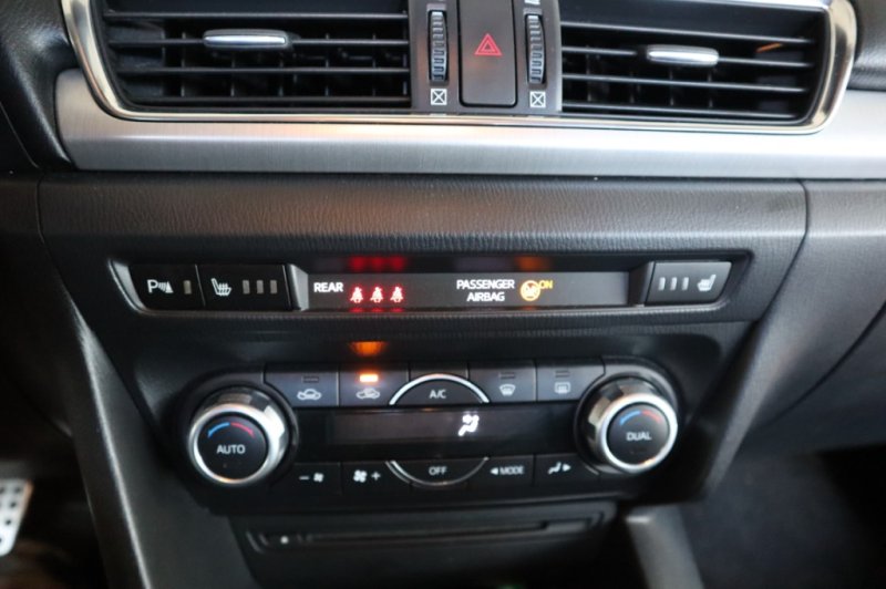 MAZDA 3 2.2 TURBO DIESEL