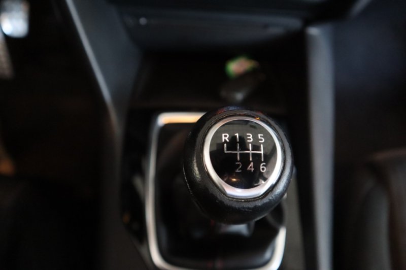 MAZDA 3 2.2 TURBO DIESEL