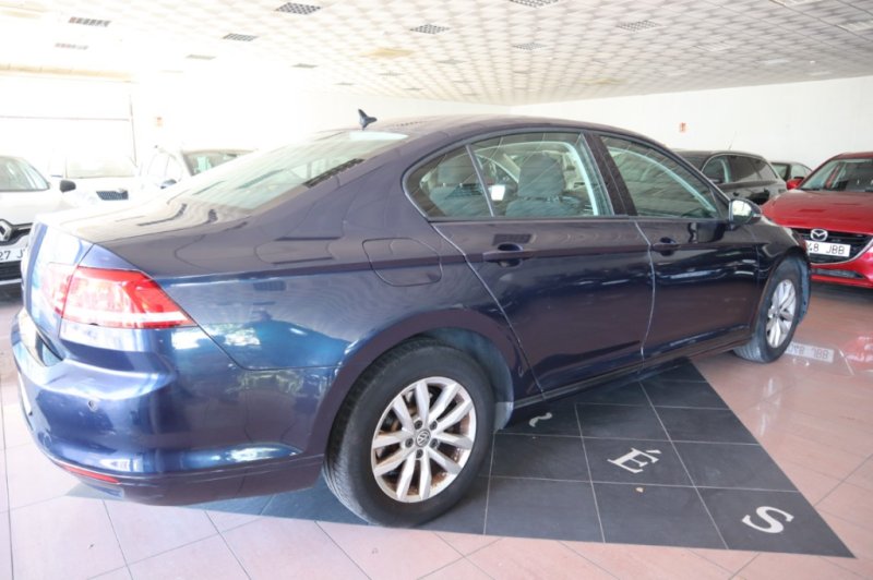 VOLKSWAGEN PASSAT 1600 CC TURBO DIESEL DE 120 CV
