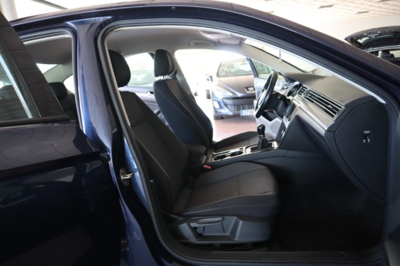 VOLKSWAGEN PASSAT 1600 CC TURBO DIESEL DE 120 CV