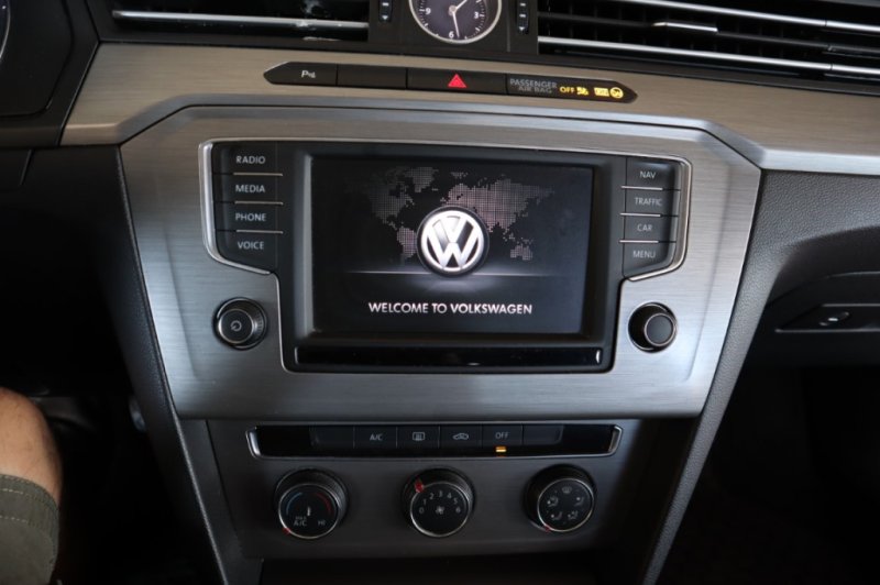 VOLKSWAGEN PASSAT 1600 CC TURBO DIESEL DE 120 CV