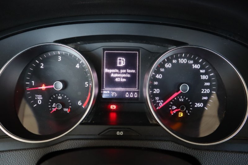VOLKSWAGEN PASSAT 1600 CC TURBO DIESEL DE 120 CV