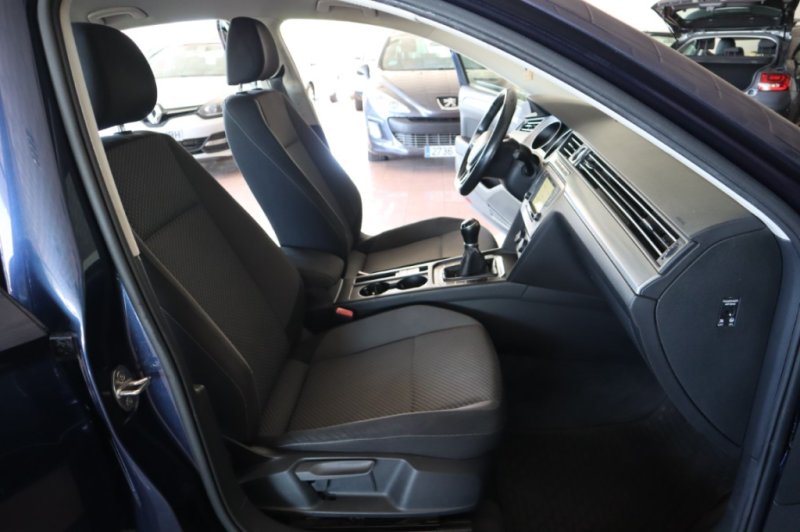 VOLKSWAGEN PASSAT 1600 CC TURBO DIESEL DE 120 CV