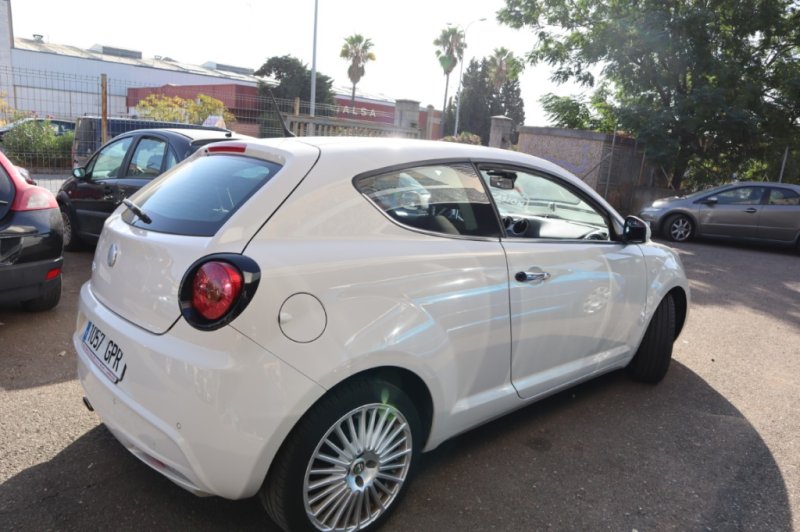 ALFA ROMEO MITO 1600 JTD DISTINCTIVE