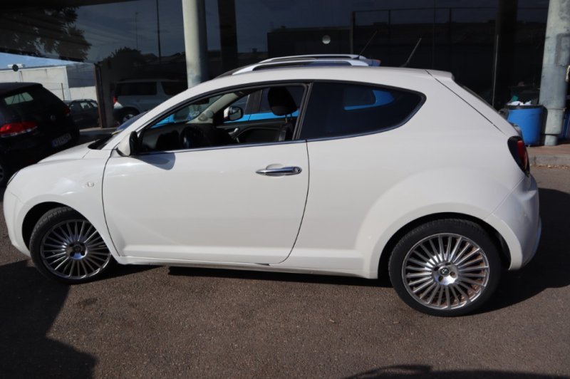 ALFA ROMEO MITO 1600 JTD DISTINCTIVE