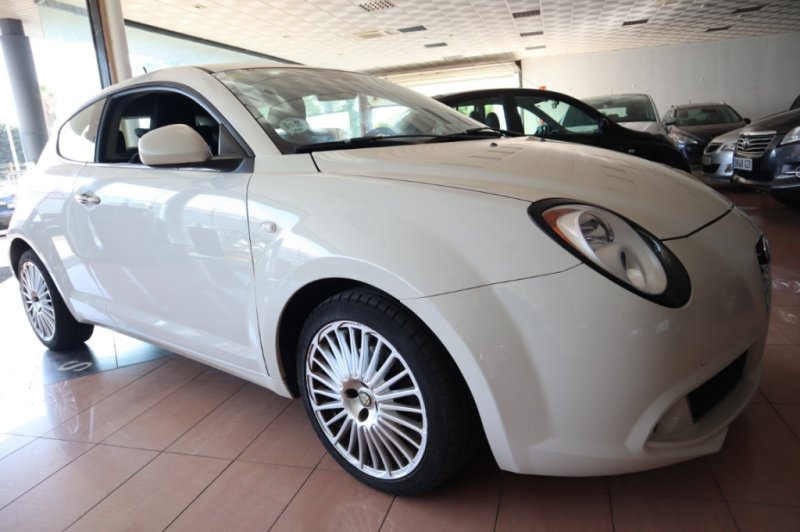 ALFA ROMEO MITO 1600 JTD DISTINCTIVE
