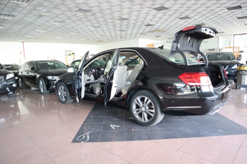 MERCEDES-BENZ E 350 E-KLASSE CDI AVANTGARDE BLUE TECT