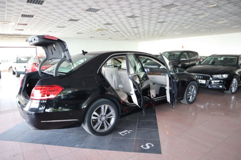 MERCEDES-BENZ E 350 E-KLASSE CDI AVANTGARDE BLUE TECT