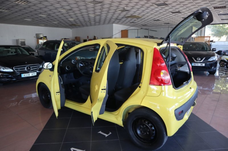 PEUGEOT 107 1.400 HDI CON 55 CV