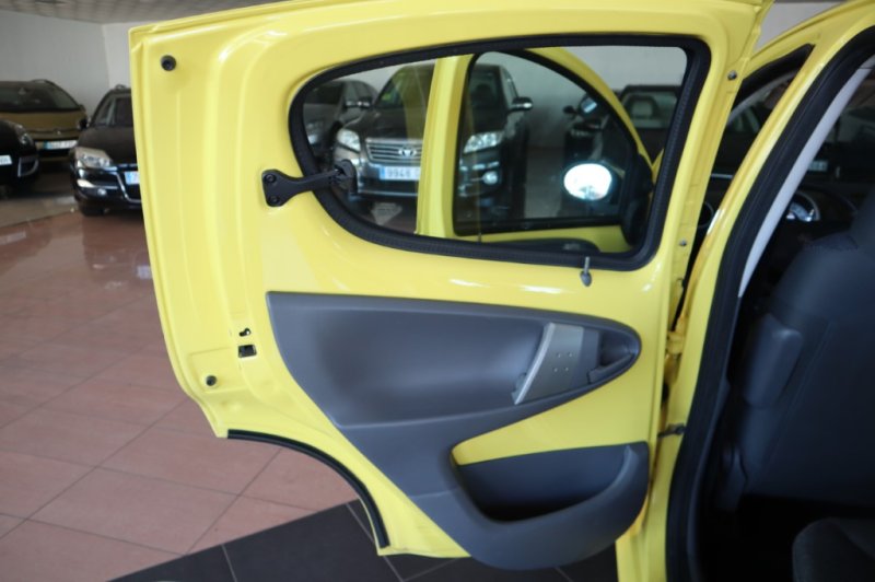 PEUGEOT 107 1.400 HDI CON 55 CV