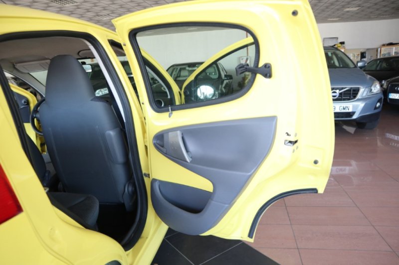 PEUGEOT 107 1.400 HDI CON 55 CV