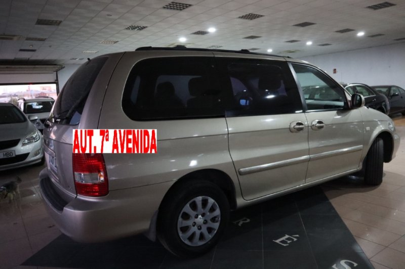 KIA CARNIVAL 2.9 CRDI CON 7 PLAZAS