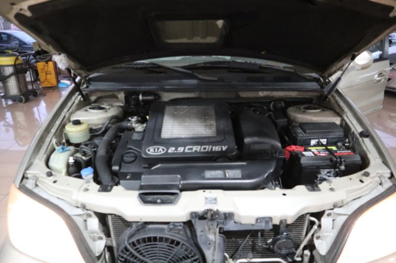 KIA CARNIVAL 2.9 CRDI CON 7 PLAZAS