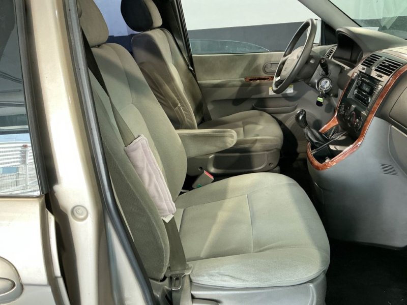 KIA CARNIVAL 2.9 CRDI CON 7 PLAZAS