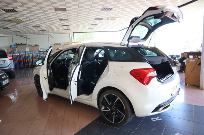 CITROEN DS-5 Citroen DS5 2.0 HDi Hybrid4 Sport