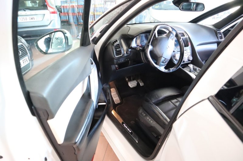 CITROEN DS-5 Citroen DS5 2.0 HDi Hybrid4 Sport