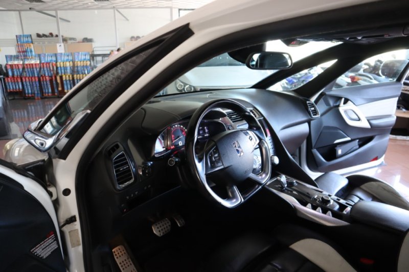 CITROEN DS-5 Citroen DS5 2.0 HDi Hybrid4 Sport