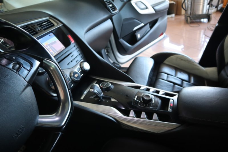 CITROEN DS-5 Citroen DS5 2.0 HDi Hybrid4 Sport