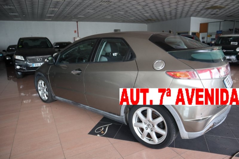 HONDA CIVIC Honda Civic 1.8 VTEC Sport