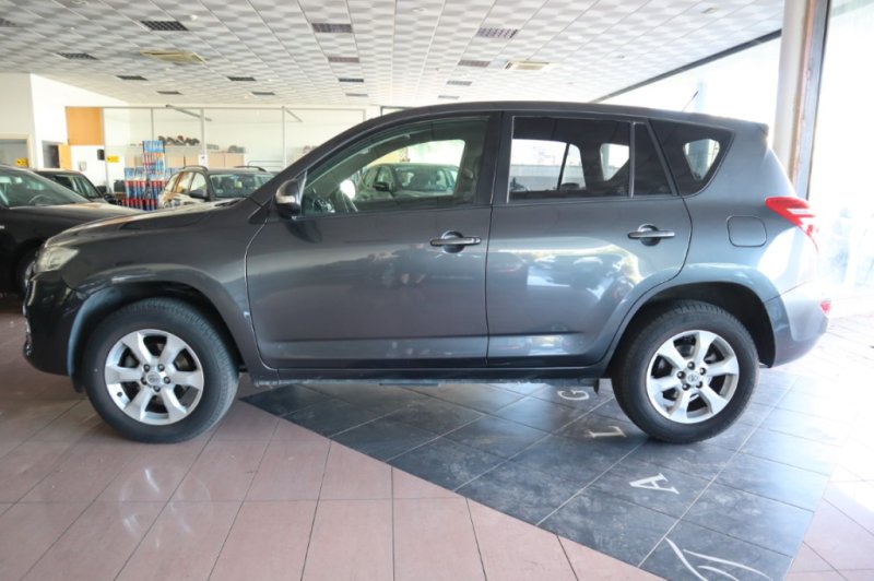 TOYOTA RAV 4 Toyota RAV 4 2.2 D-4D Life