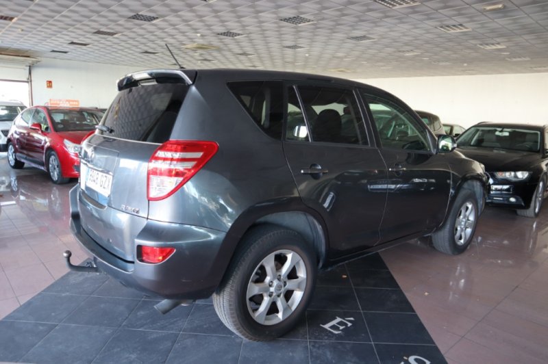 TOYOTA RAV 4 Toyota RAV 4 2.2 D-4D Life