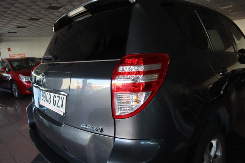 TOYOTA RAV 4 Toyota RAV 4 2.2 D-4D Life