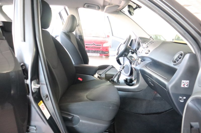 TOYOTA RAV 4 Toyota RAV 4 2.2 D-4D Life