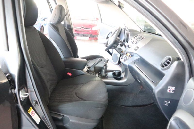 TOYOTA RAV 4 Toyota RAV 4 2.2 D-4D Life
