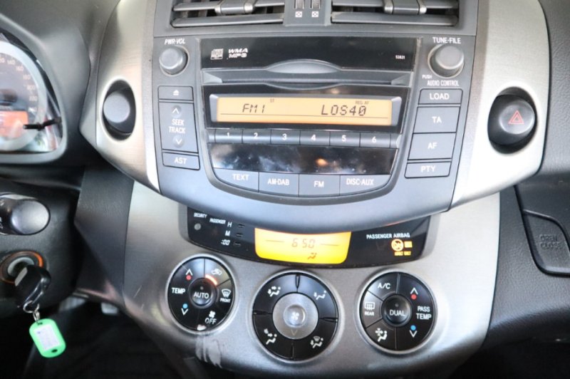 TOYOTA RAV 4 Toyota RAV 4 2.2 D-4D Life