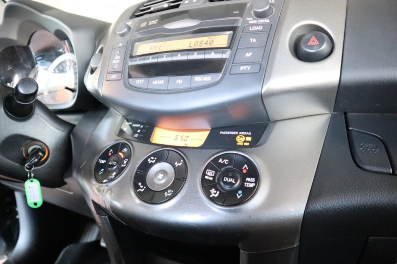 TOYOTA RAV 4 Toyota RAV 4 2.2 D-4D Life
