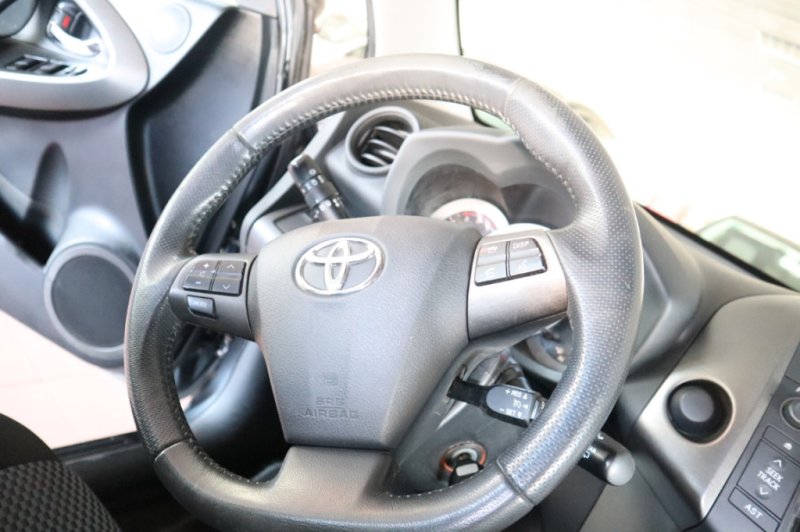 TOYOTA RAV 4 Toyota RAV 4 2.2 D-4D Life