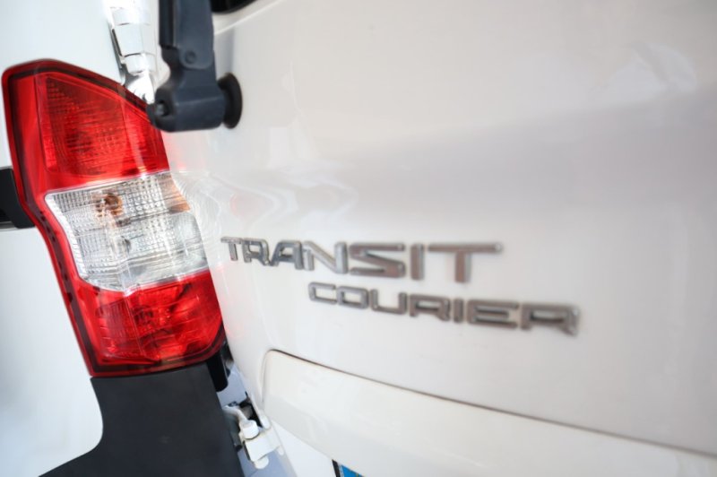 FORD CONECT Ford Transit 1.5 TDCi Kombi Tren