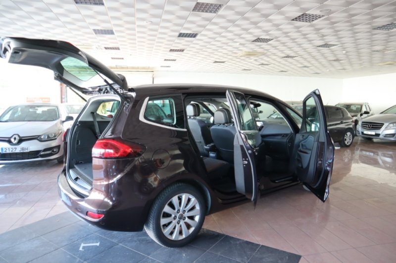 OPEL ZAFIRA Opel Zafira Tourer 1.6 CDTI DPF 135 cv
