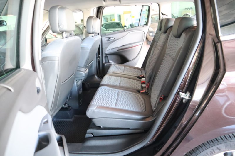 OPEL ZAFIRA Opel Zafira Tourer 1.6 CDTI DPF 135 cv