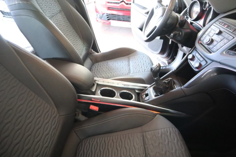 OPEL ZAFIRA Opel Zafira Tourer 1.6 CDTI DPF 135 cv