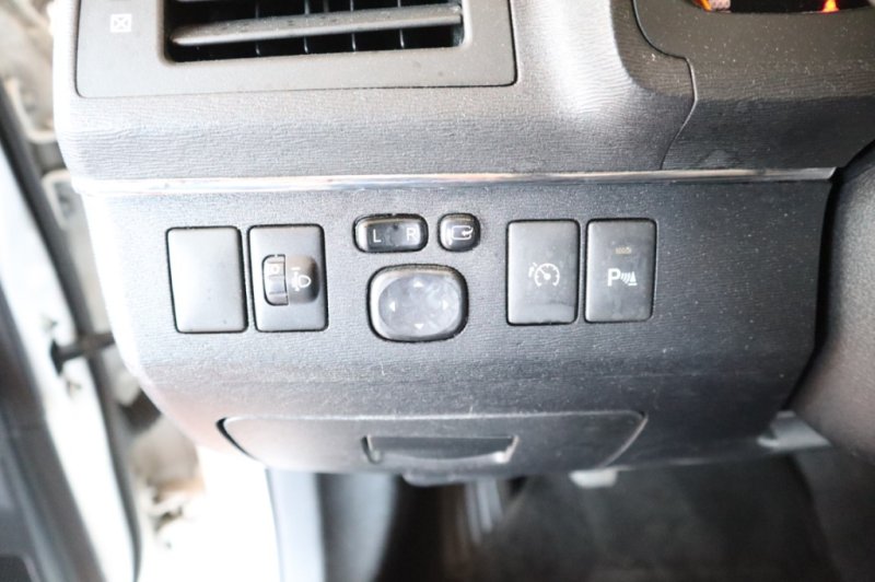 TOYOTA AVENSIS 2.200 D4D TURBO DIESEL