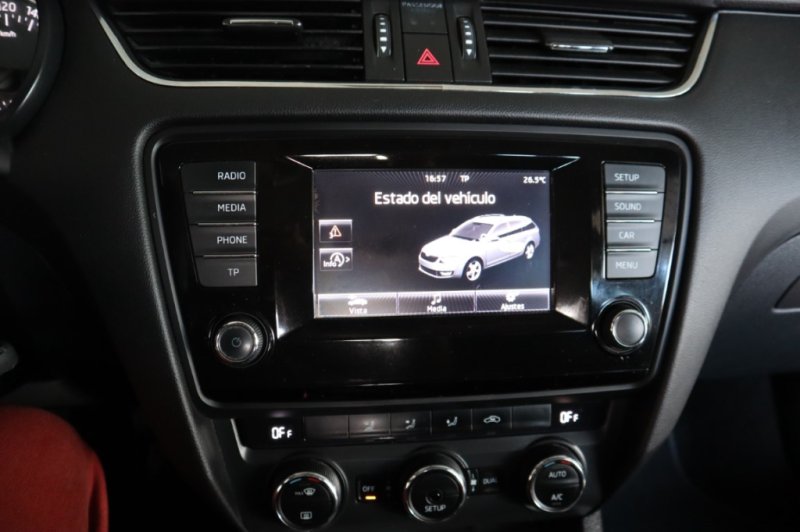 SKODA OCTAVIA ACTIVIA 1600 TDI CON 105 CV