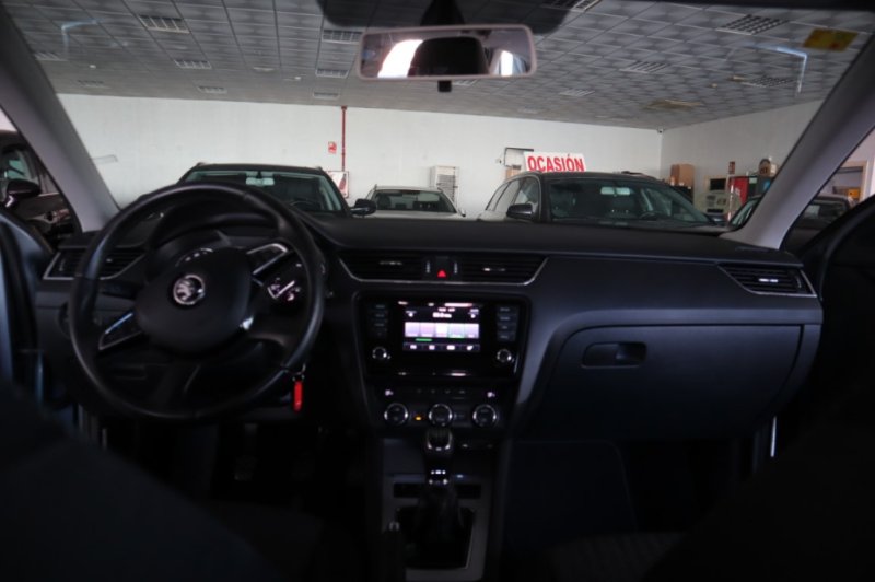 SKODA OCTAVIA ACTIVIA 1600 TDI CON 105 CV