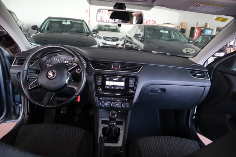 SKODA OCTAVIA ACTIVIA 1600 TDI CON 105 CV