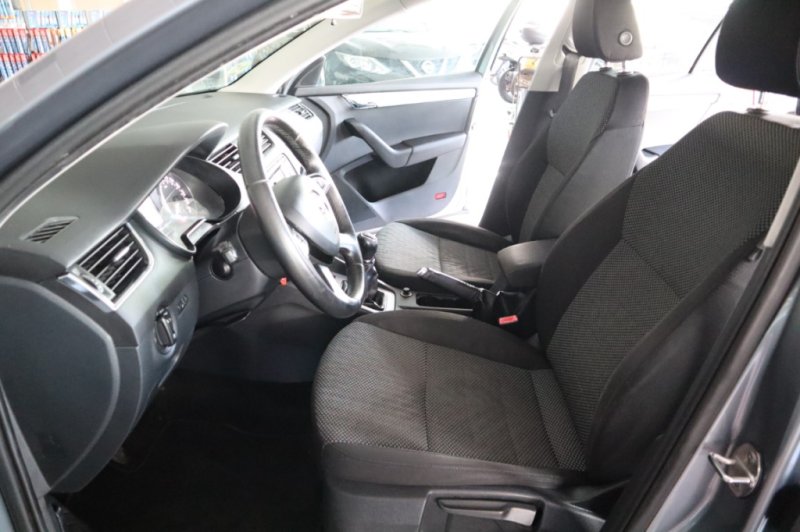 SKODA OCTAVIA ACTIVIA 1600 TDI CON 105 CV